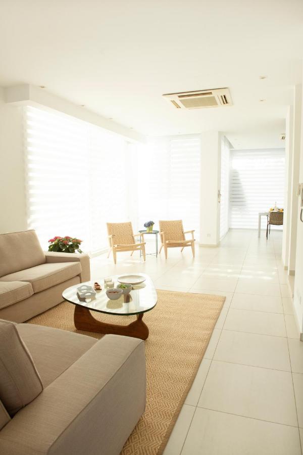 Touch Blue Residences Lárnaca Exterior foto
