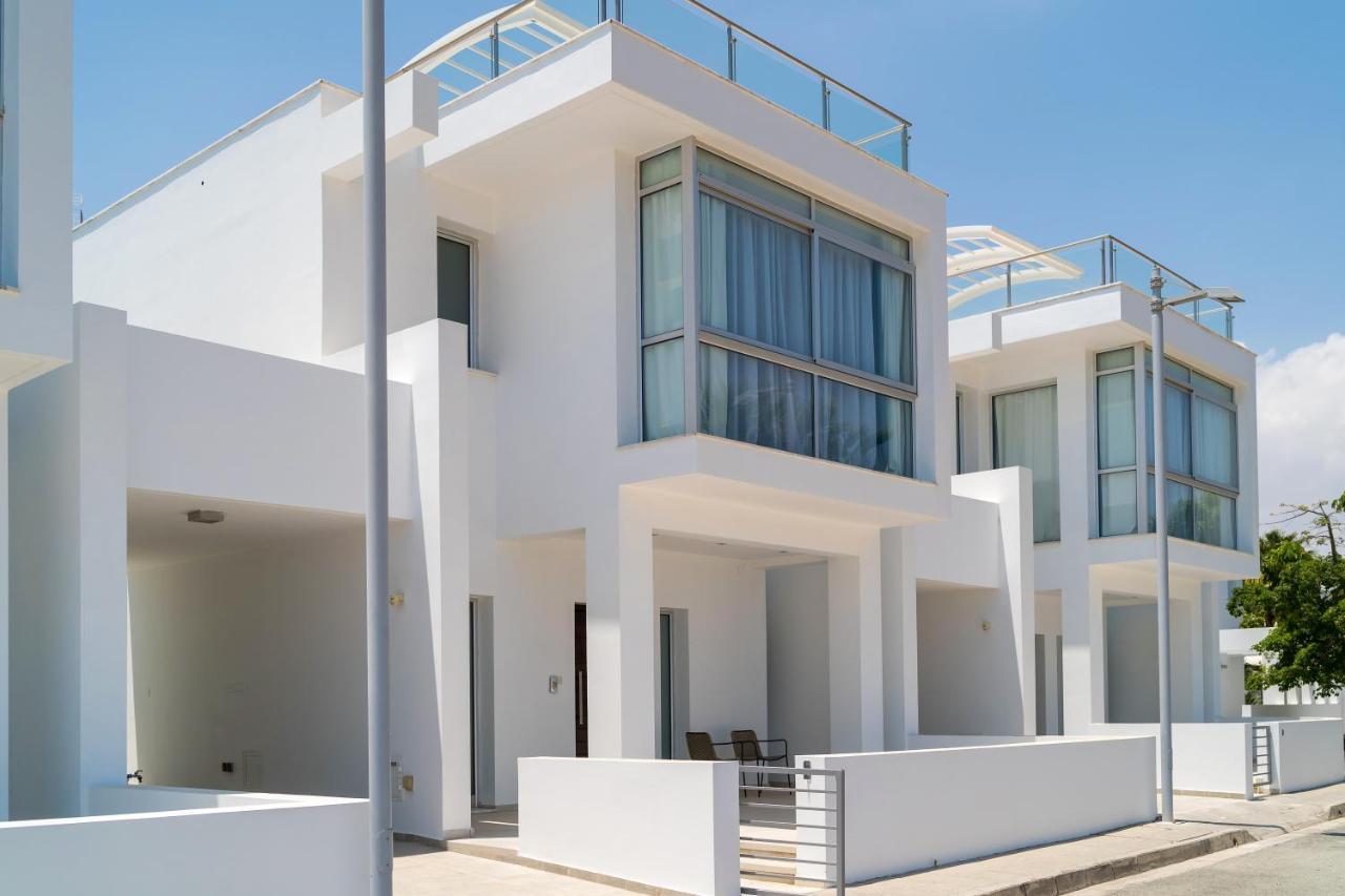 Touch Blue Residences Lárnaca Exterior foto