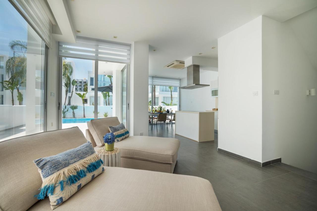 Touch Blue Residences Lárnaca Exterior foto