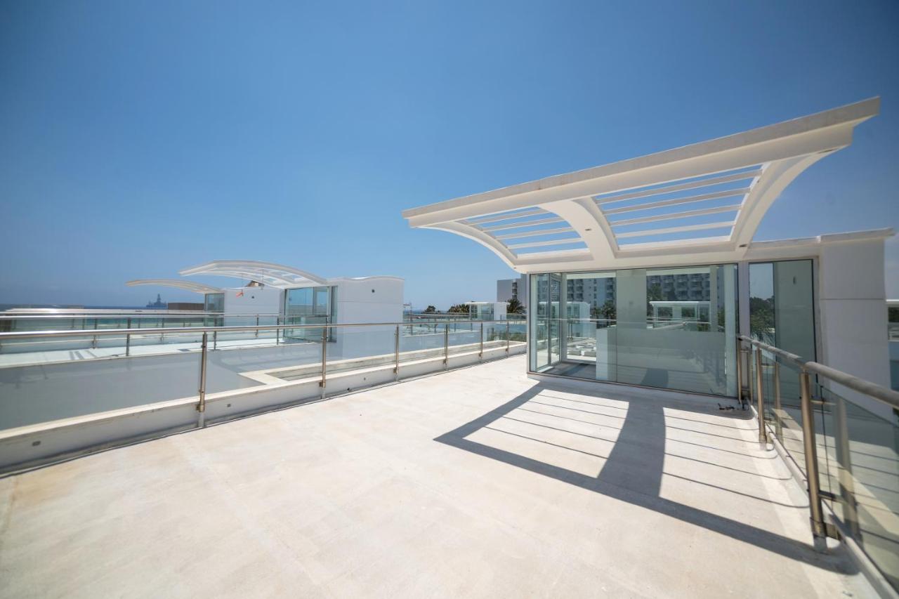 Touch Blue Residences Lárnaca Exterior foto