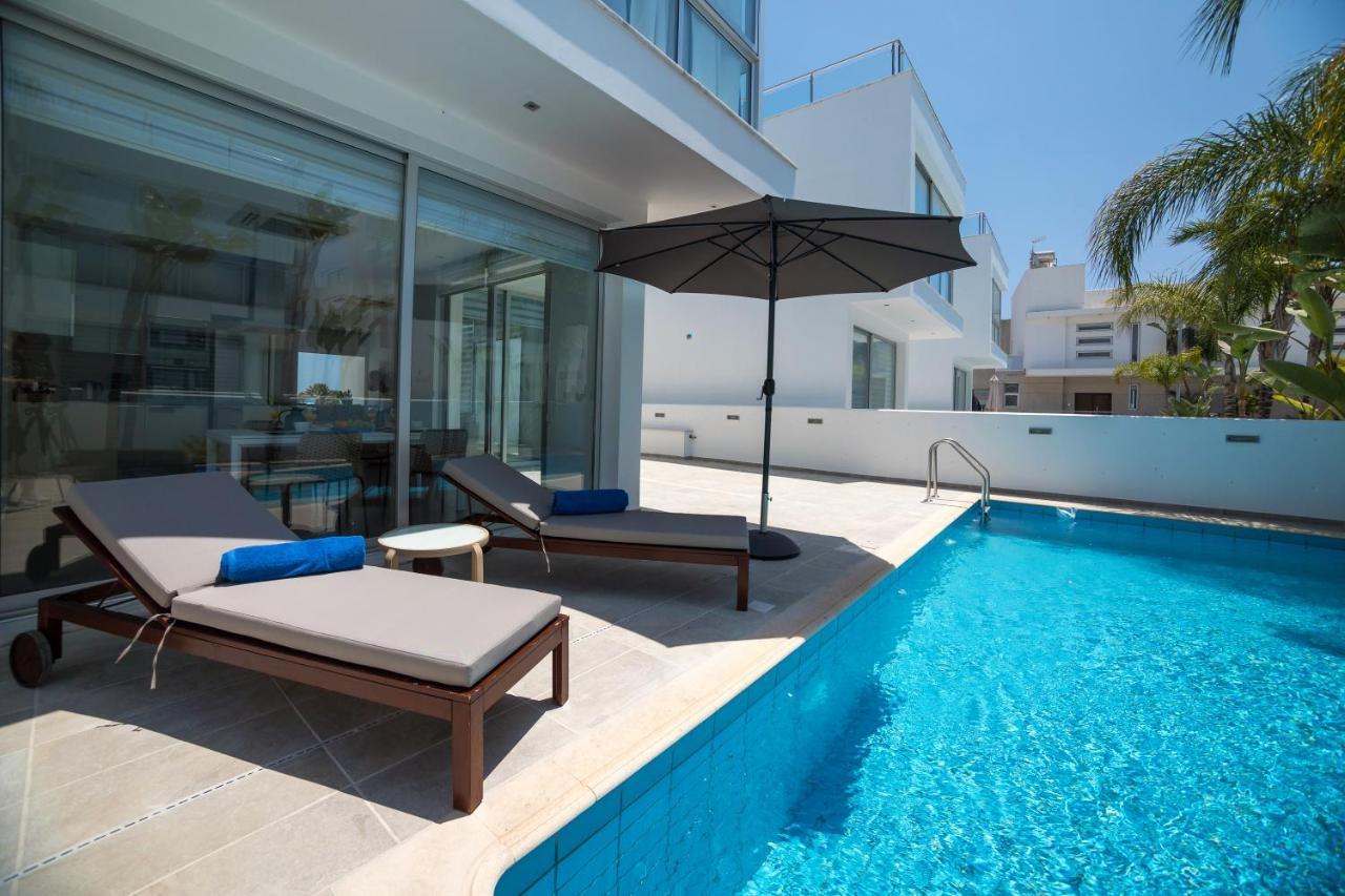 Touch Blue Residences Lárnaca Exterior foto