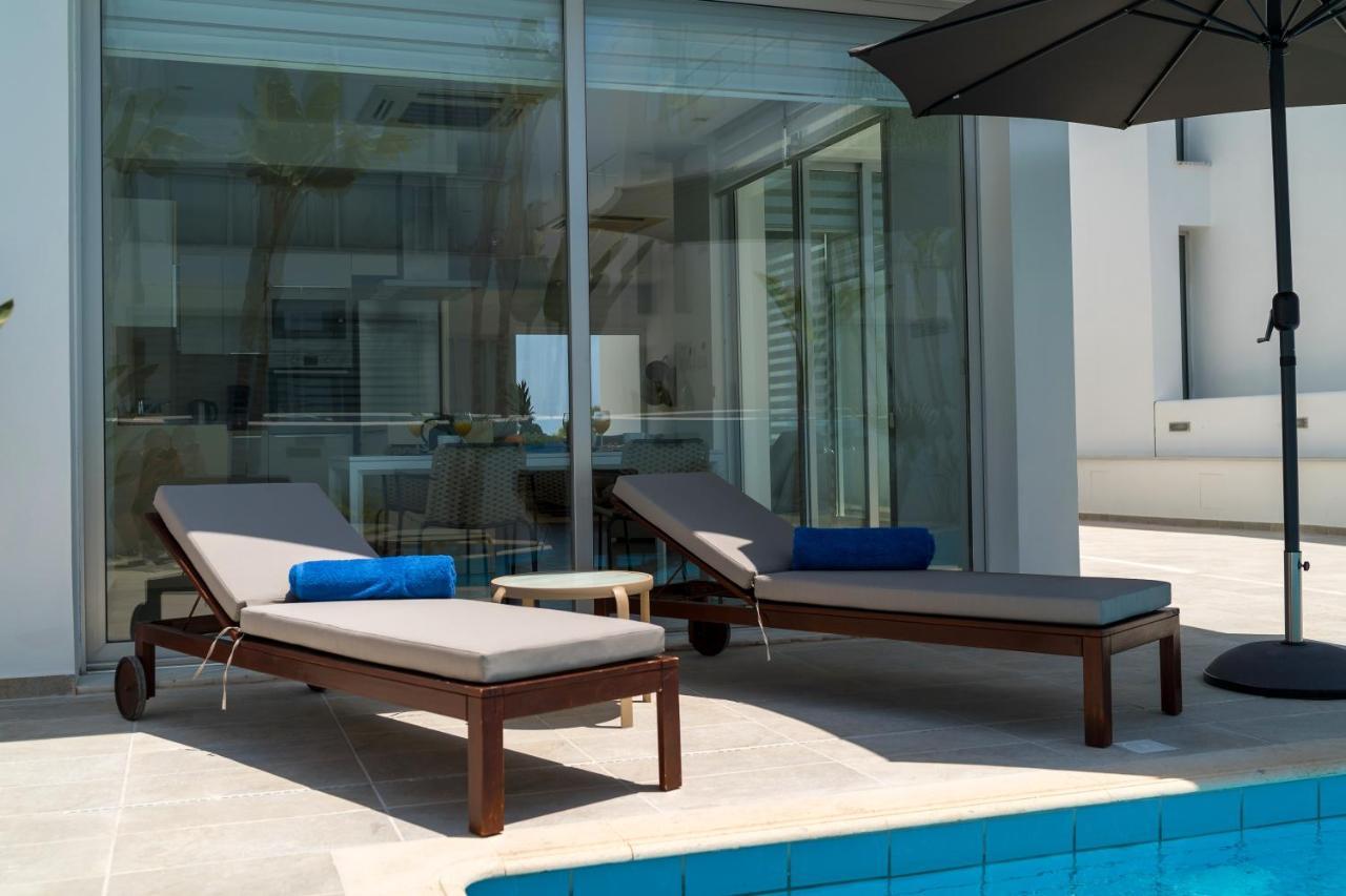 Touch Blue Residences Lárnaca Exterior foto